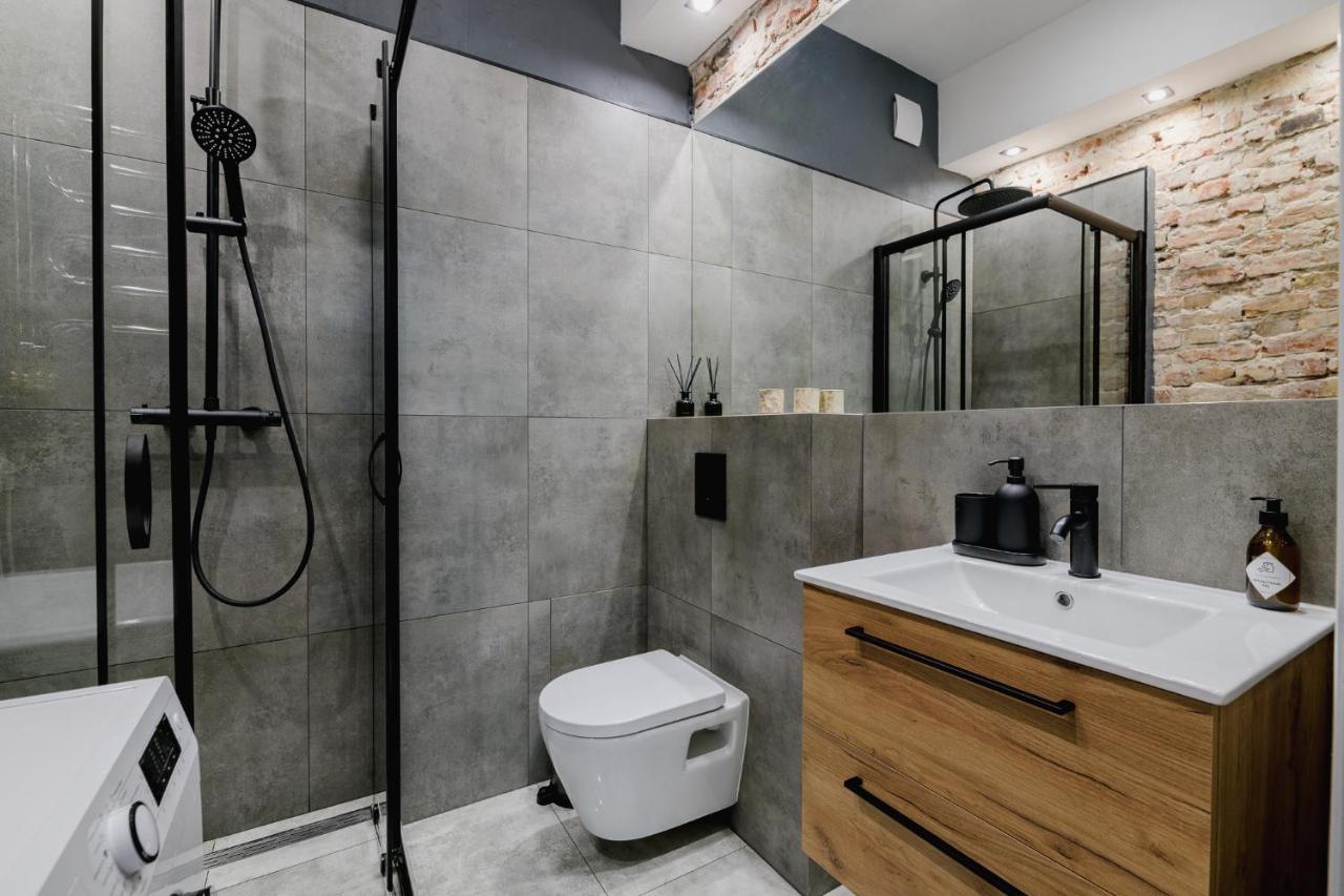Oomph Warsaw Nowy Swiat Apartment Buitenkant foto